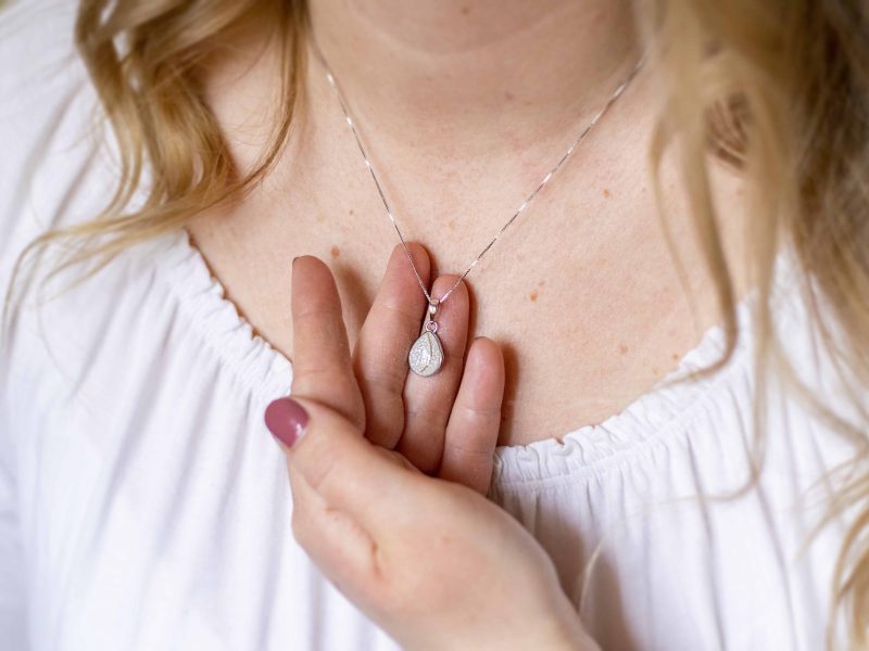 Memory Design - anyatej ékszer, fehér arany ékszer